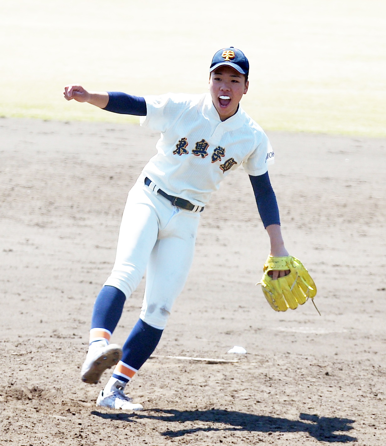 青森南対東奥学園　先発で好投した東奥学園・滝本