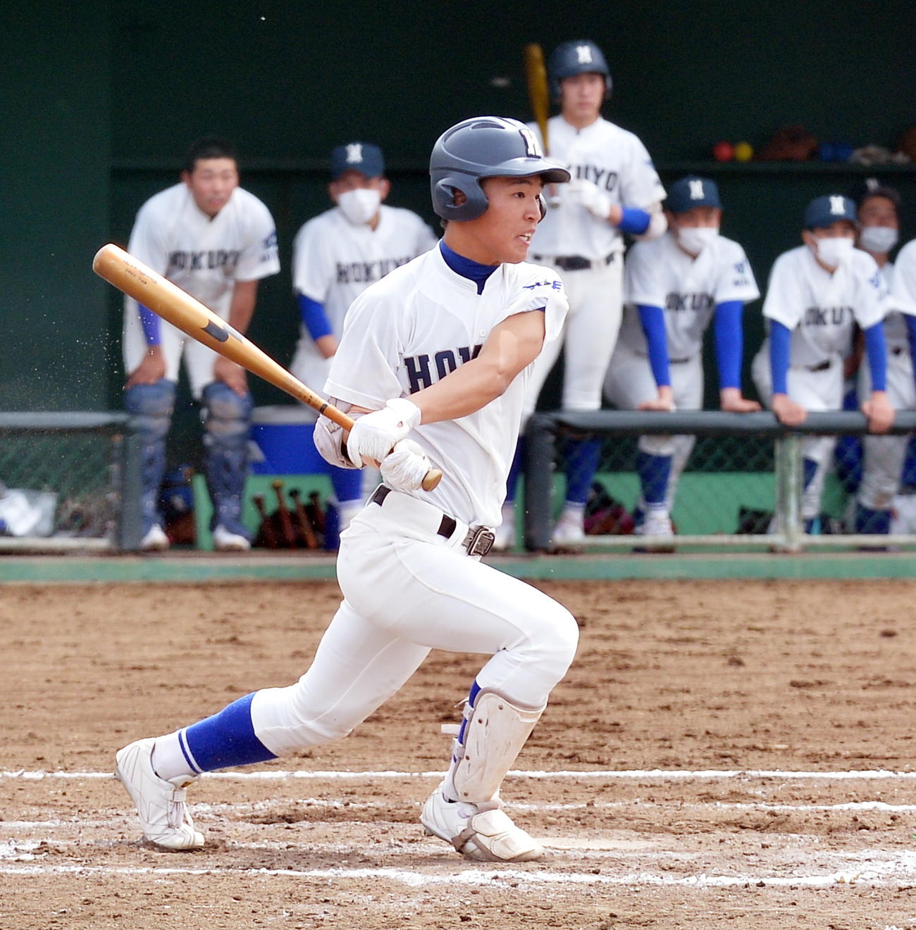 2回、右適時打を放つ秋田北鷹・千葉