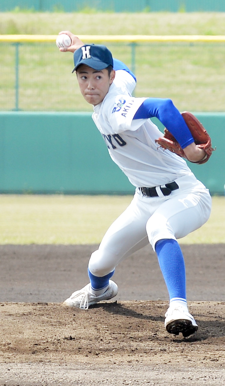 高校初完投を飾った秋田北鷹・坂谷