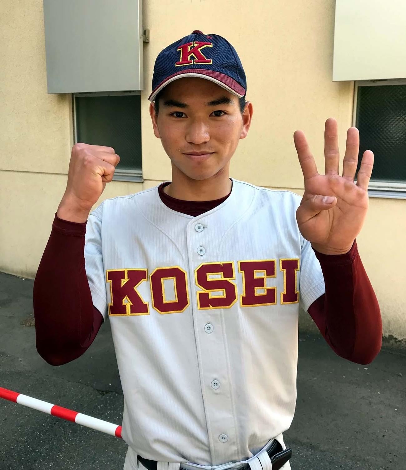 札幌光星対札幌平岡　公式戦初安打含め4安打と気を吐いた札幌光星の工藤（撮影・永野高輔）