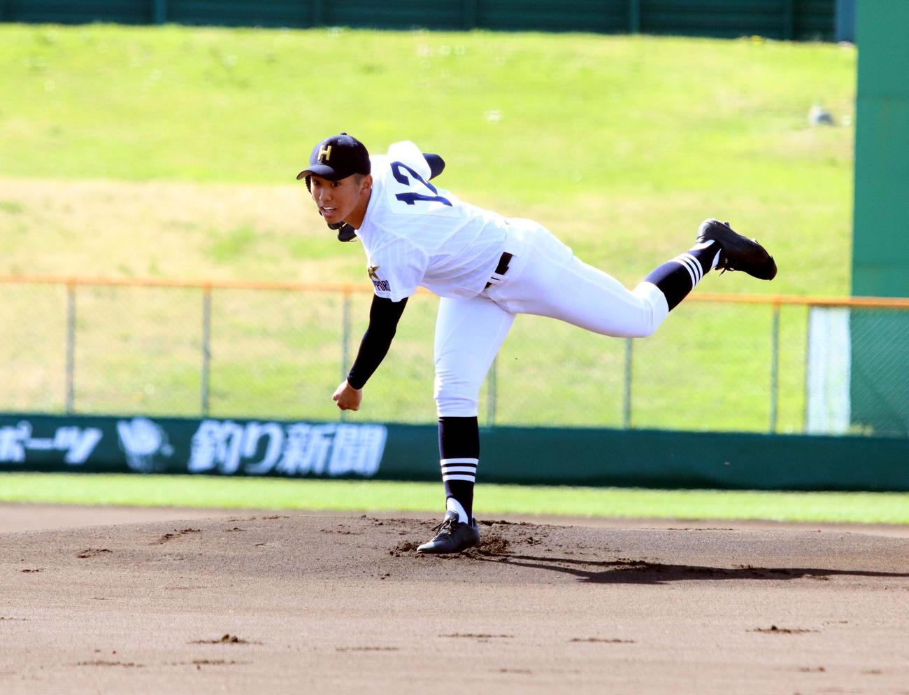 札幌平岸対北海　2回無安打無失点と好投した北海の吉田（撮影・永野高輔）