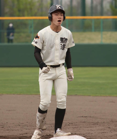 駒大苫小牧、7回一挙6点の逆転勝ち 津田が勝ち越し満塁走者一掃の