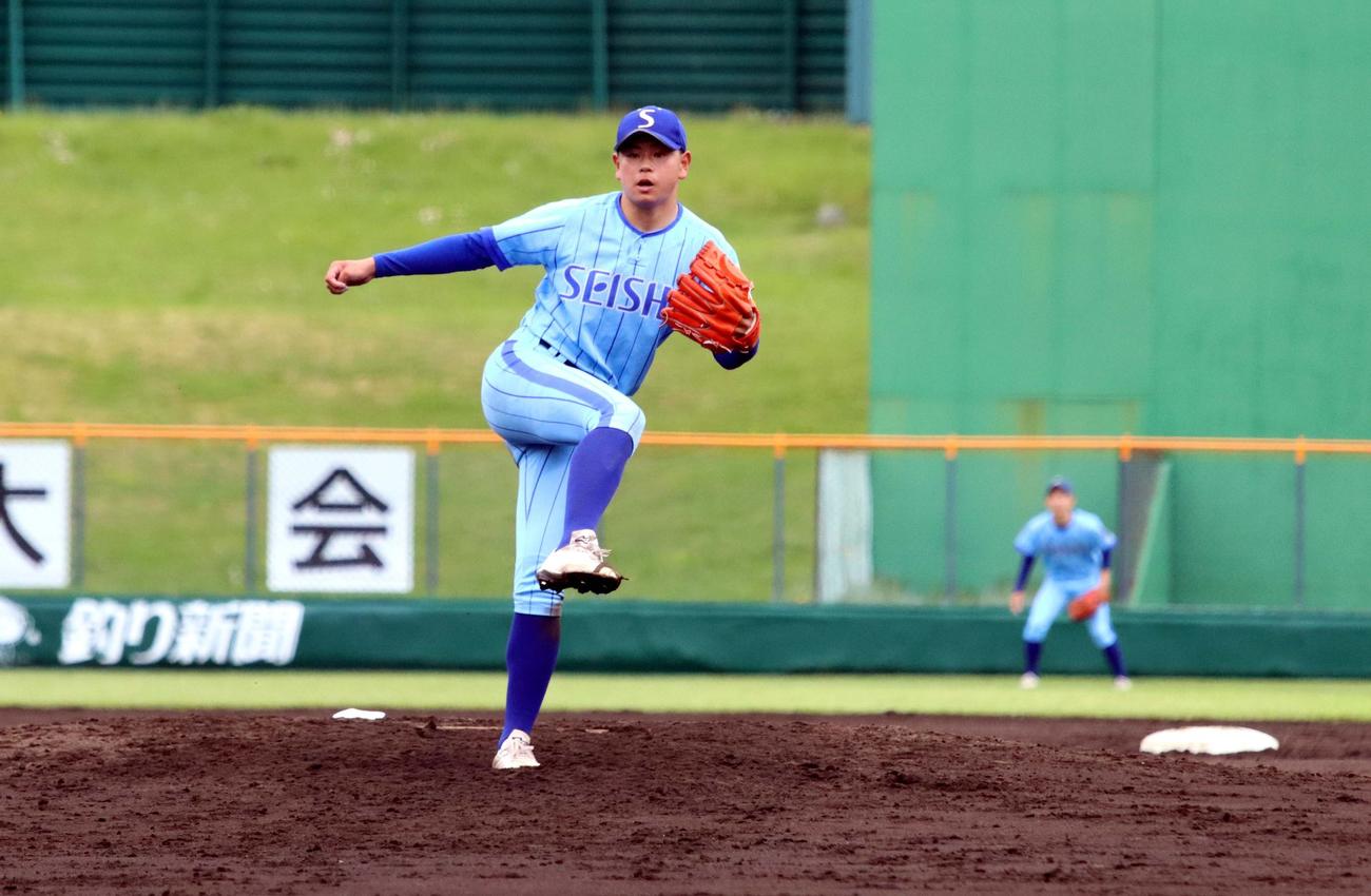 釧路北陽対札幌静修　3失点で完投した札幌静修の常谷（撮影・永野高輔）