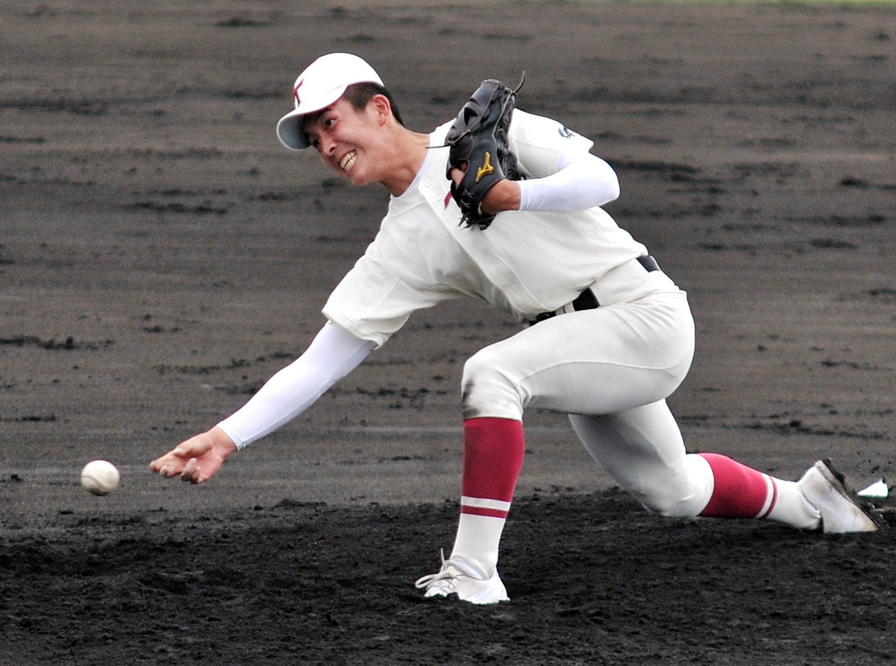 東奥義塾・斉藤は、5回を7安打無失点に抑え、勝利に貢献