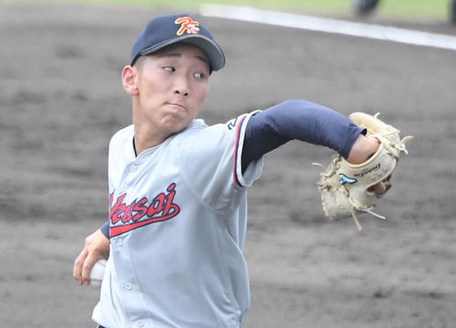 京都国際対智弁学園 京都国際先発・平野(撮影・滝沢美穂子)