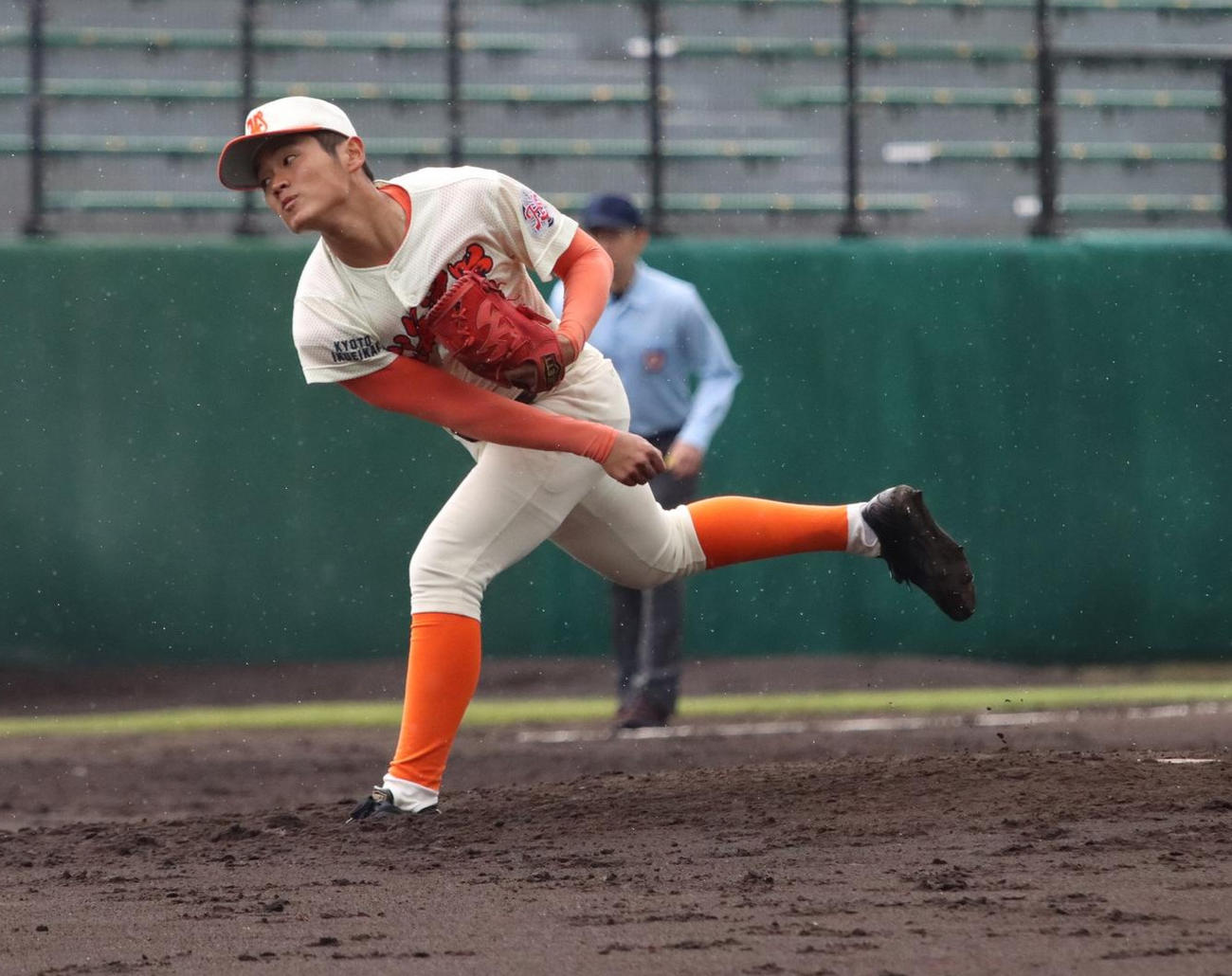 札幌静修対北海道栄　6回無失点と好投した北海道栄の小沼（撮影・永野高輔）