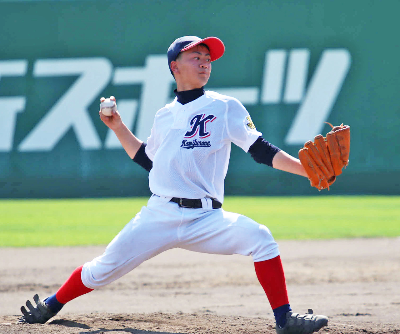 先発した上富良野の白田（撮影・山崎純一）