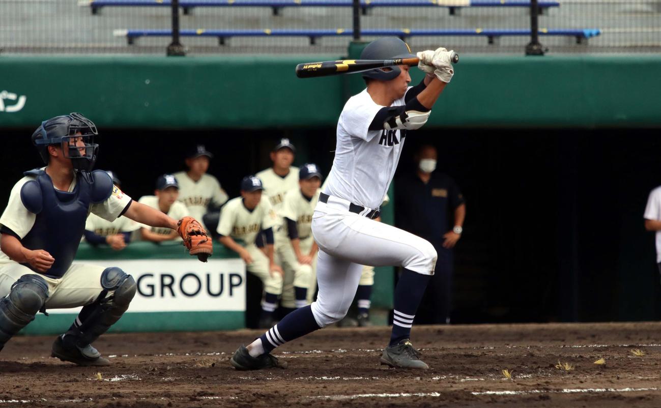 北海対札幌平岡　初めて4番を担い1安打3打点と打撃でも勝利に貢献した北海・木村（撮影・永野高輔）