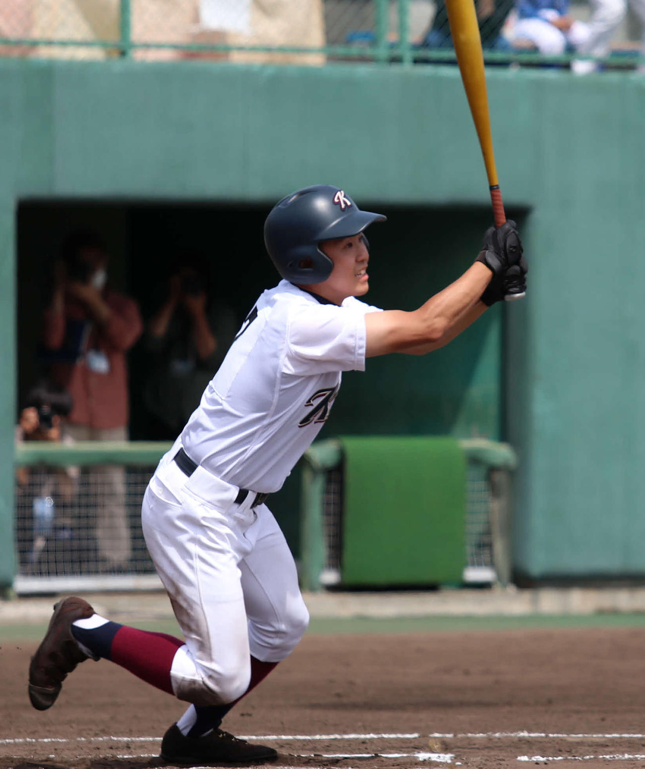 6回裏恵庭北無死一、三塁、勝ち越しの右犠飛を放つ平沢（撮影・山崎純一）