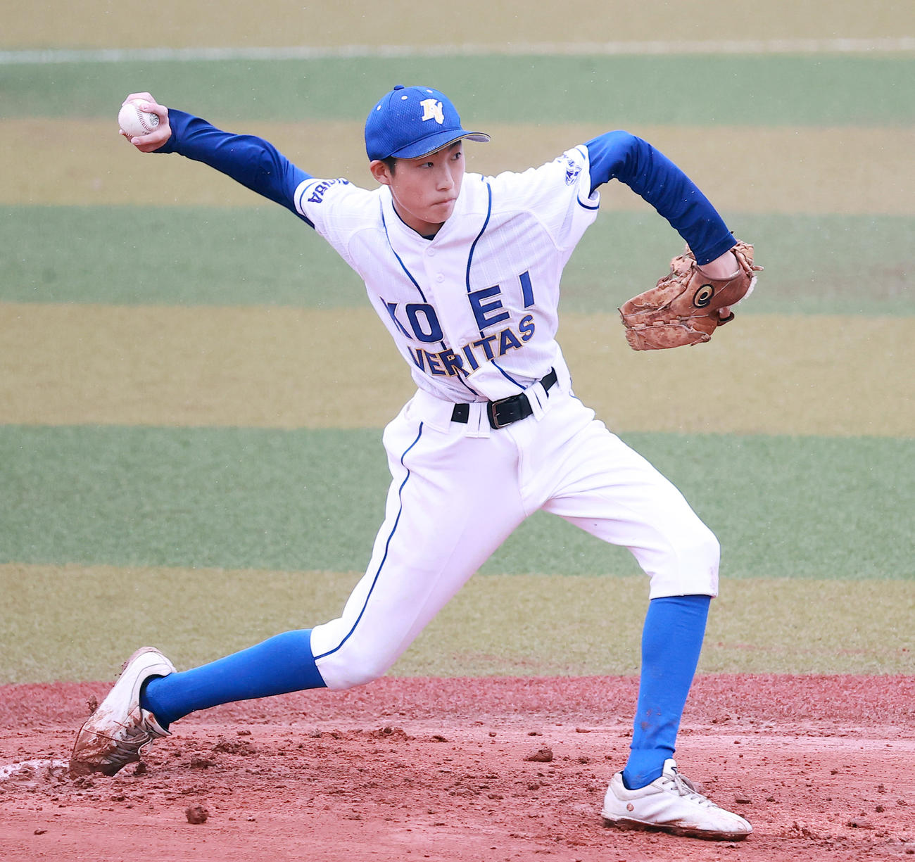 力投する光英VERITAS先発の手柴（撮影・野上伸悟）