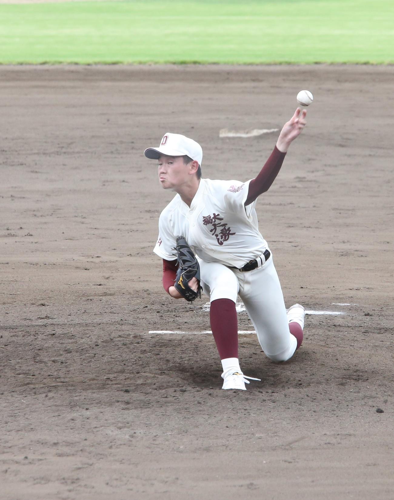 福岡大大濠対玄洋　5回1安打無失点と好投した福岡大大濠・森本光紀投手（撮影・菊川光一）