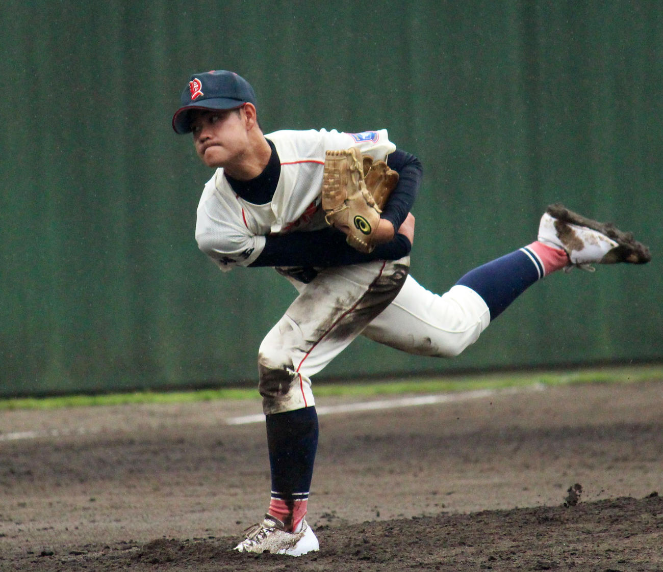 先発し1失点で完投勝利を挙げた八潮南・砂川投手（撮影・保坂恭子）