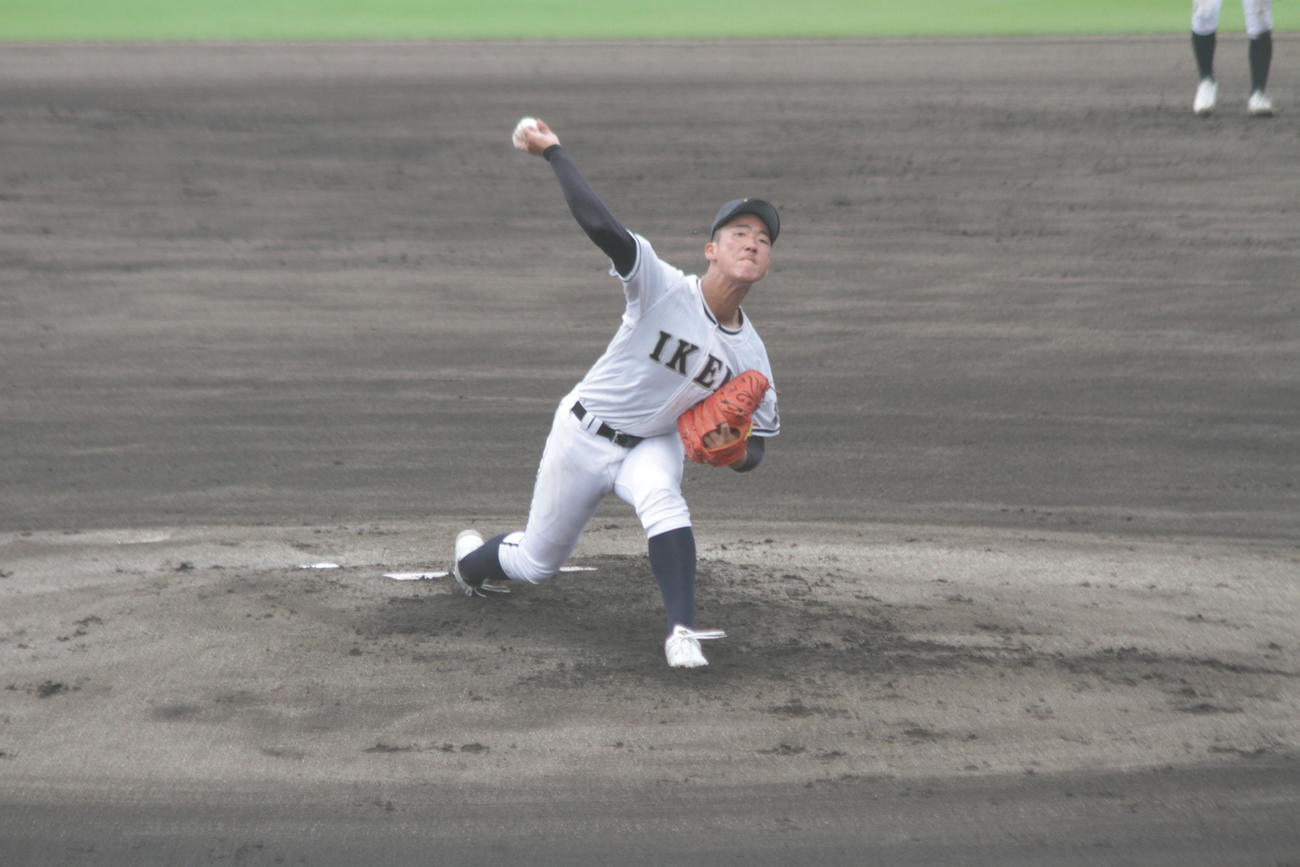 プロ注目の池田・篠原颯斗投手は徳島大会開幕戦の阿南高専戦に先発し、スカウトの前で力投した
