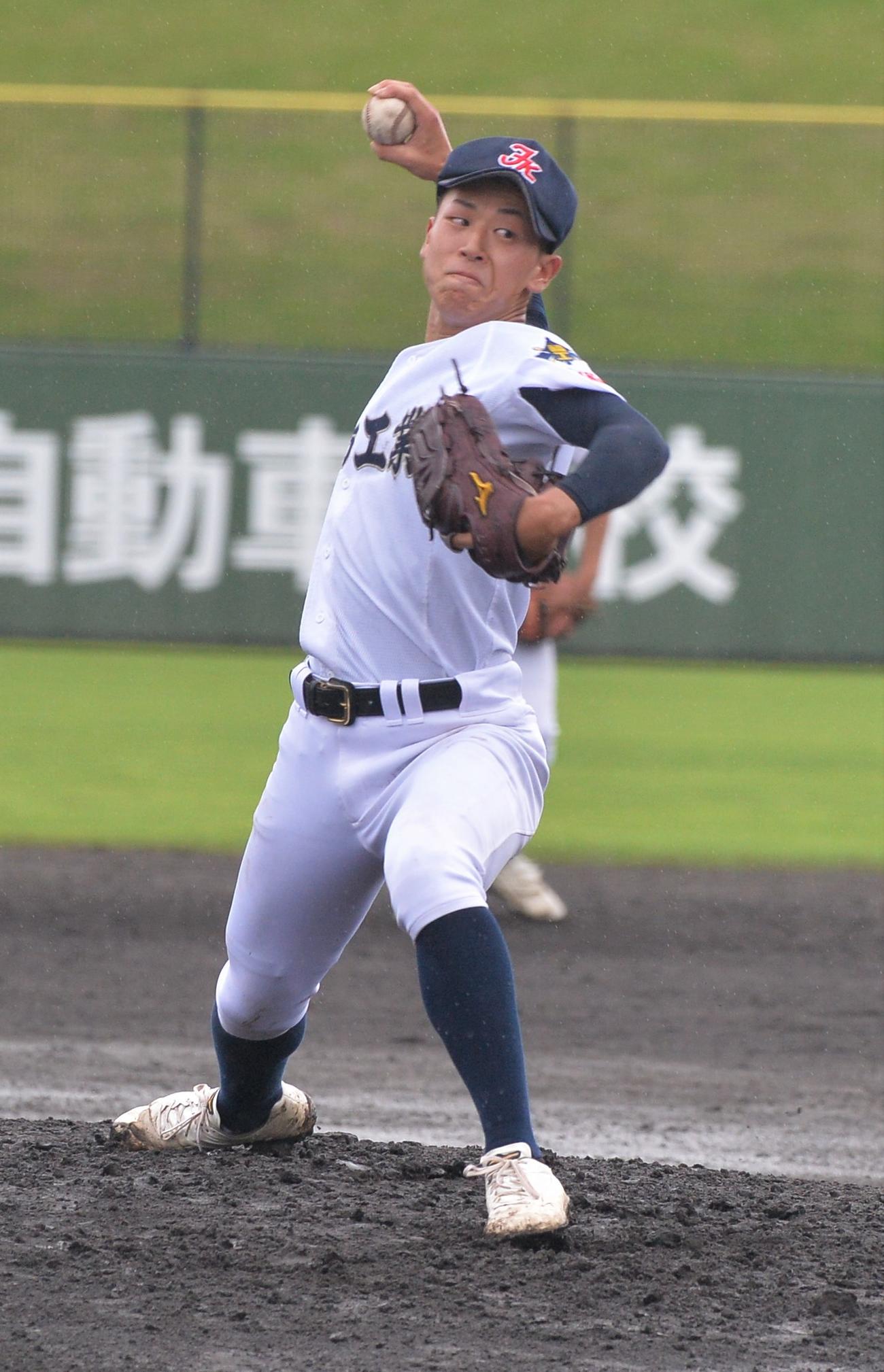 7回を4安打完封した福島工・小坂英