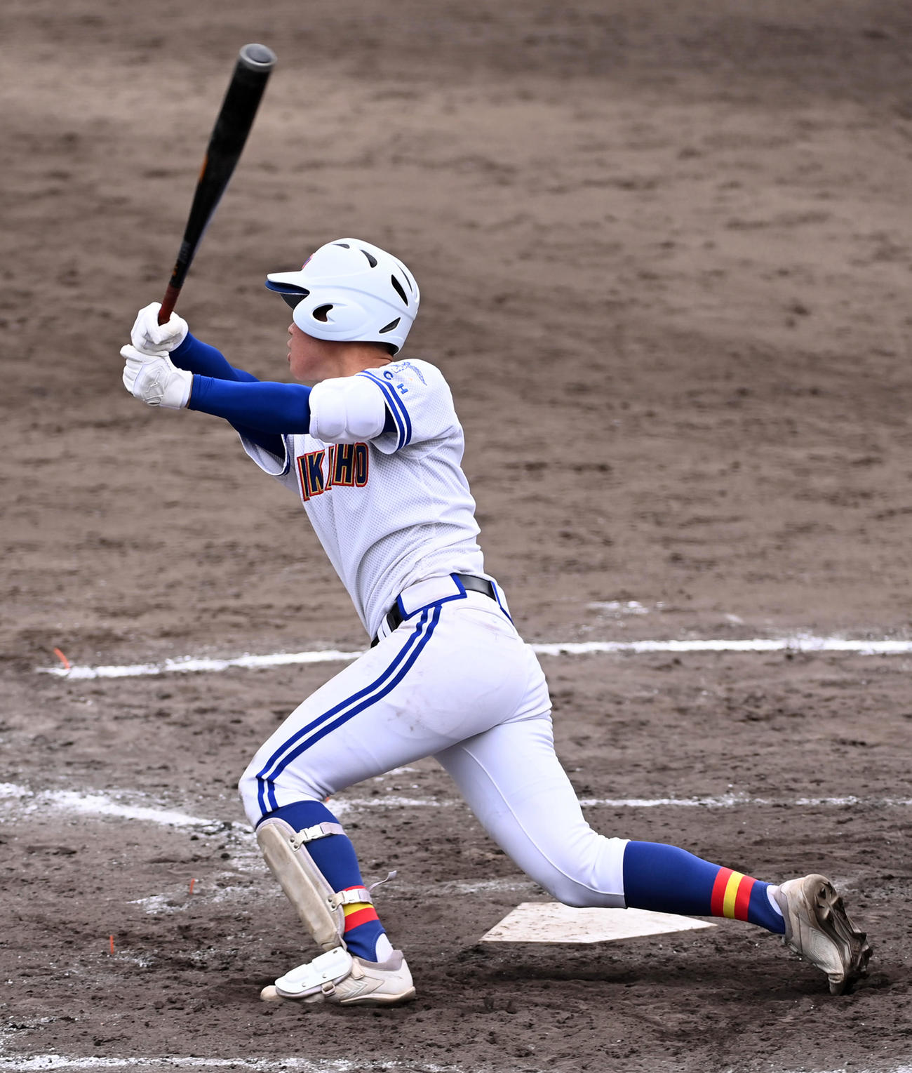 高田商対高田　8回裏、代打の野田は中犠飛を放ちコールド勝ちを決める（撮影・前岡正明）