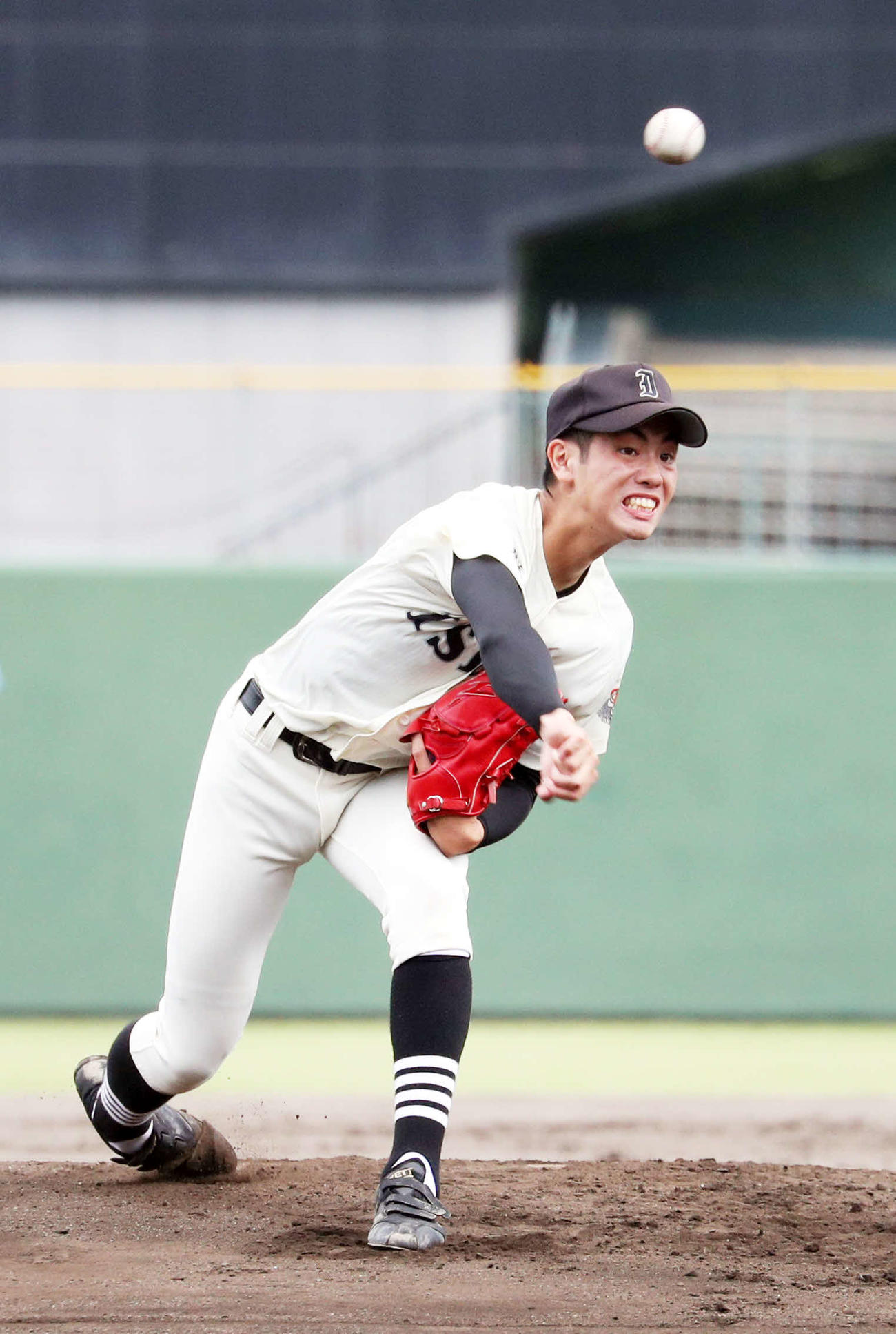 伊勢崎工対前橋商　伊勢崎工先発の京田投手（撮影・関根直人）
