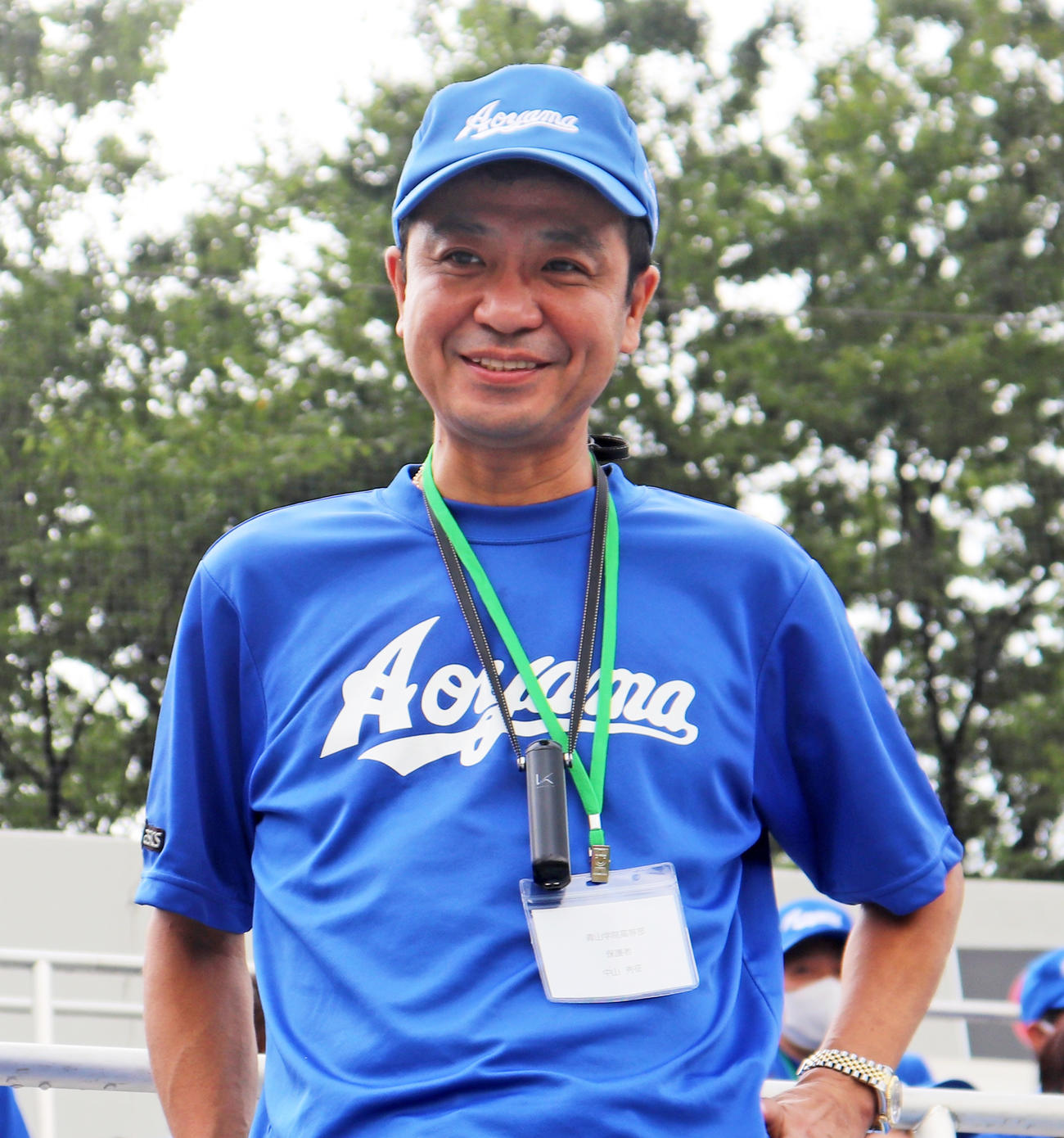 次男の脩悟の応援に駆け付けた中山秀征（撮影・古川真弥）