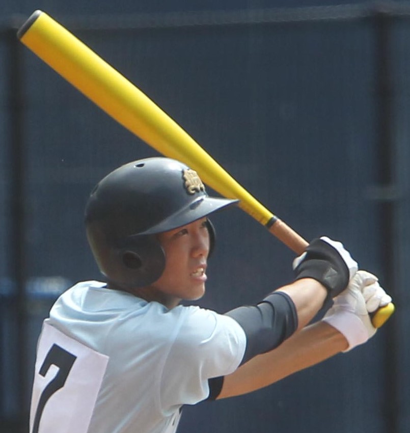 4打数4安打7打点を挙げた新潟明訓・種崎