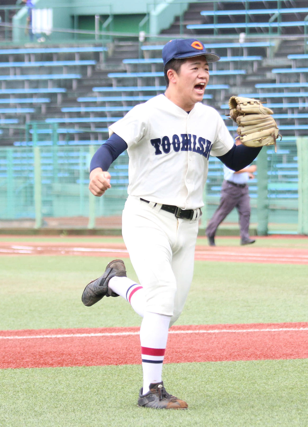 白鴎大足利対栃木商　3回裏、無失点に抑えた栃木商・長瀬主将（撮影・木下大輔）