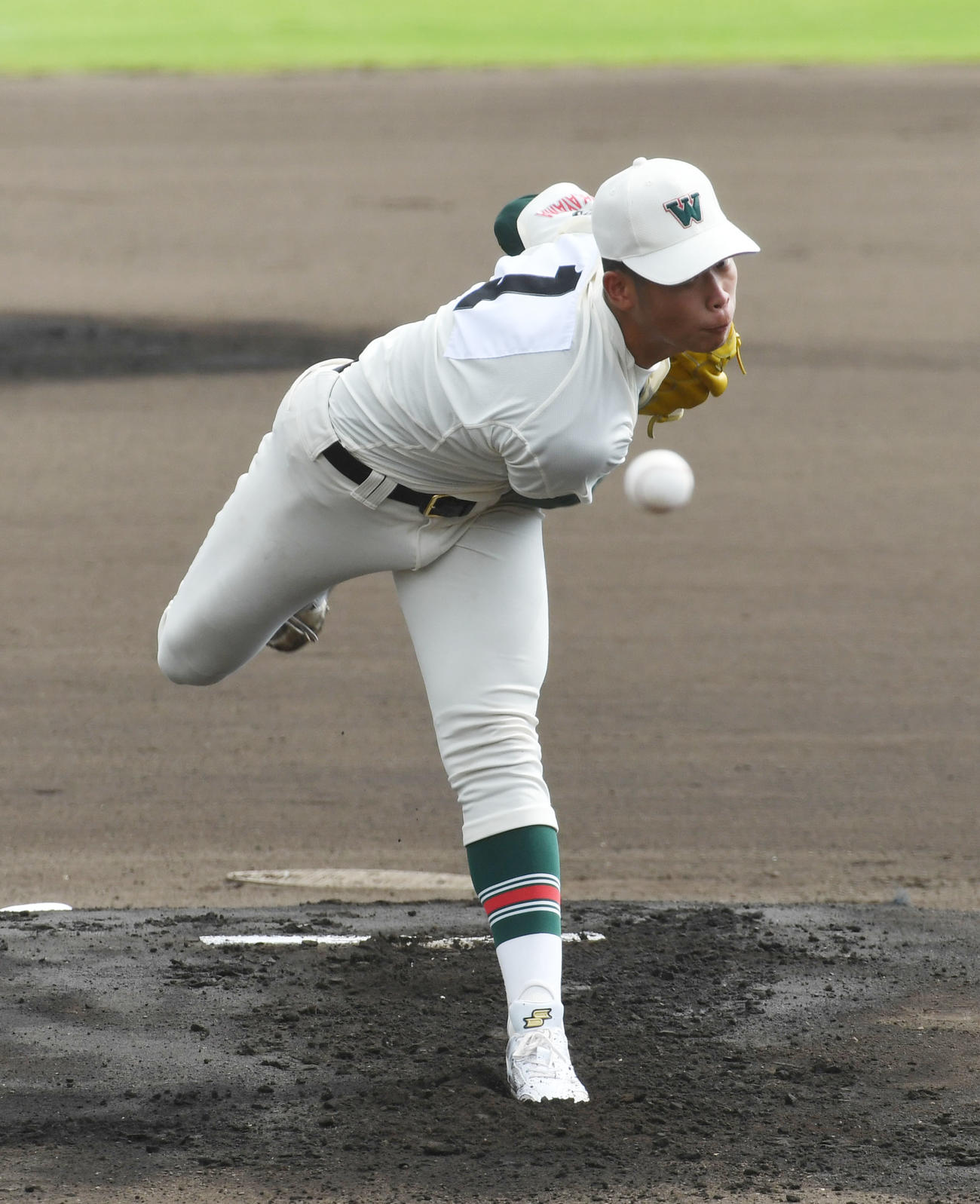 県和歌山対市和歌山　先発する市和歌山・小園（撮影・和賀正仁）