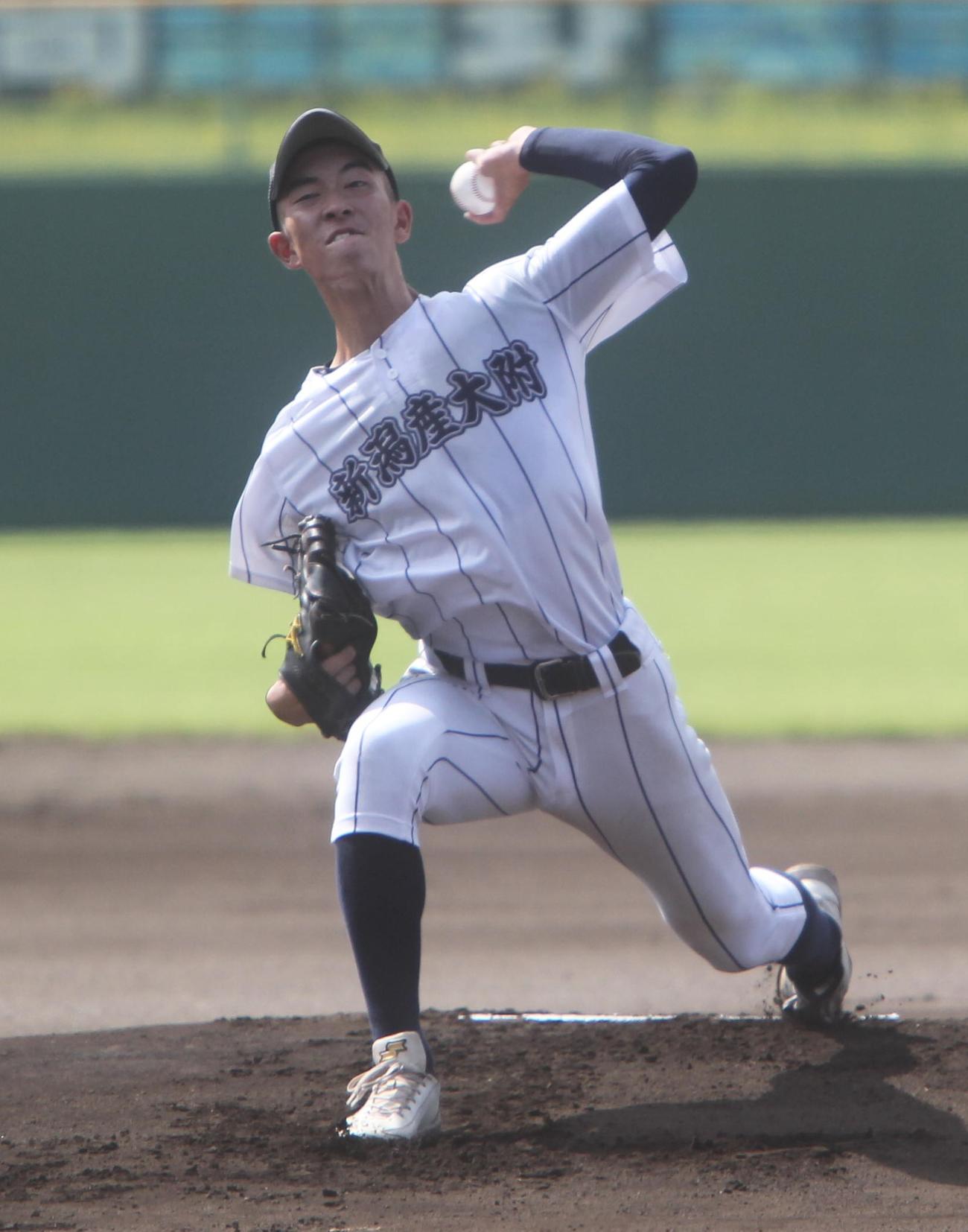 8回1／3を3安打無失点の新潟産大付・仙田