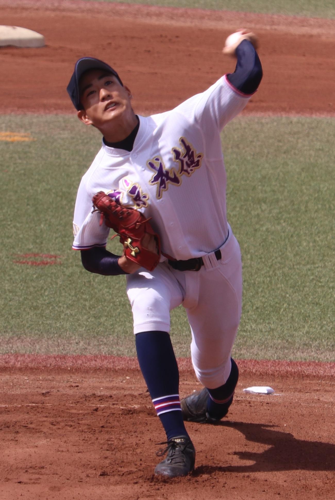 二松学舎大付対東京成徳大高　9回9安打3失点と好投するも、敗れた東京成徳大高・岩井（撮影・古川真弥）