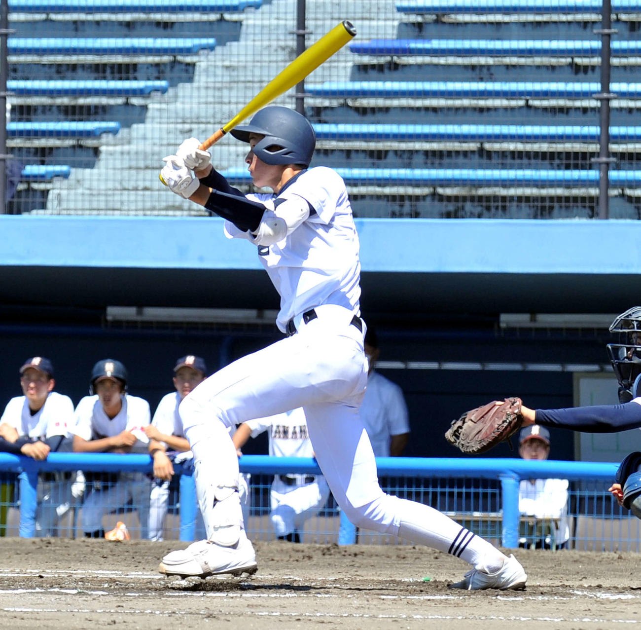 浜名対静岡　1回裏静岡高2死二塁、中越え適時二塁打を放つ静岡・高須