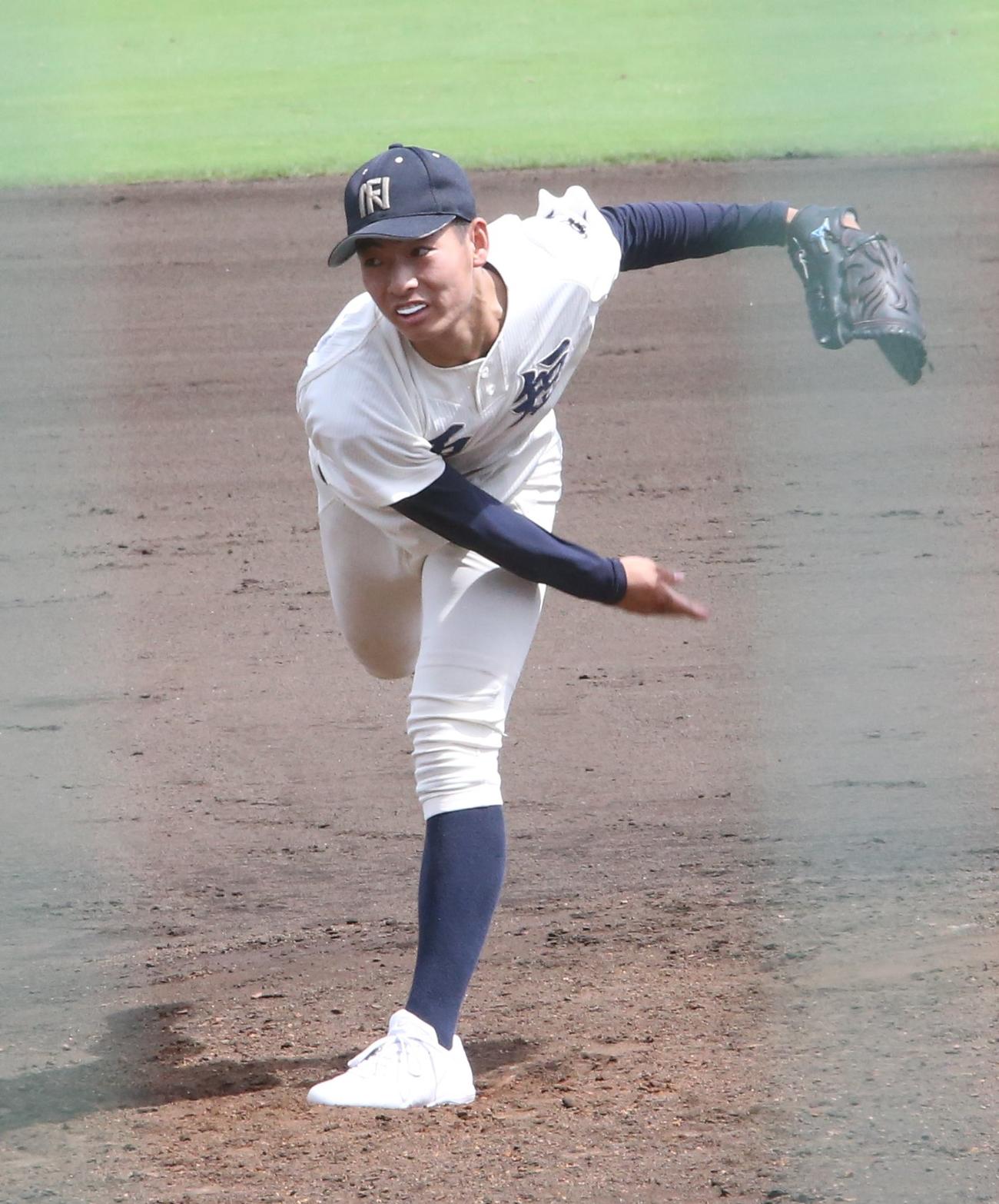 育徳館対西日本短大付　2度の救援で奮闘した西日本短大付・大嶋（撮影・菊川光一）