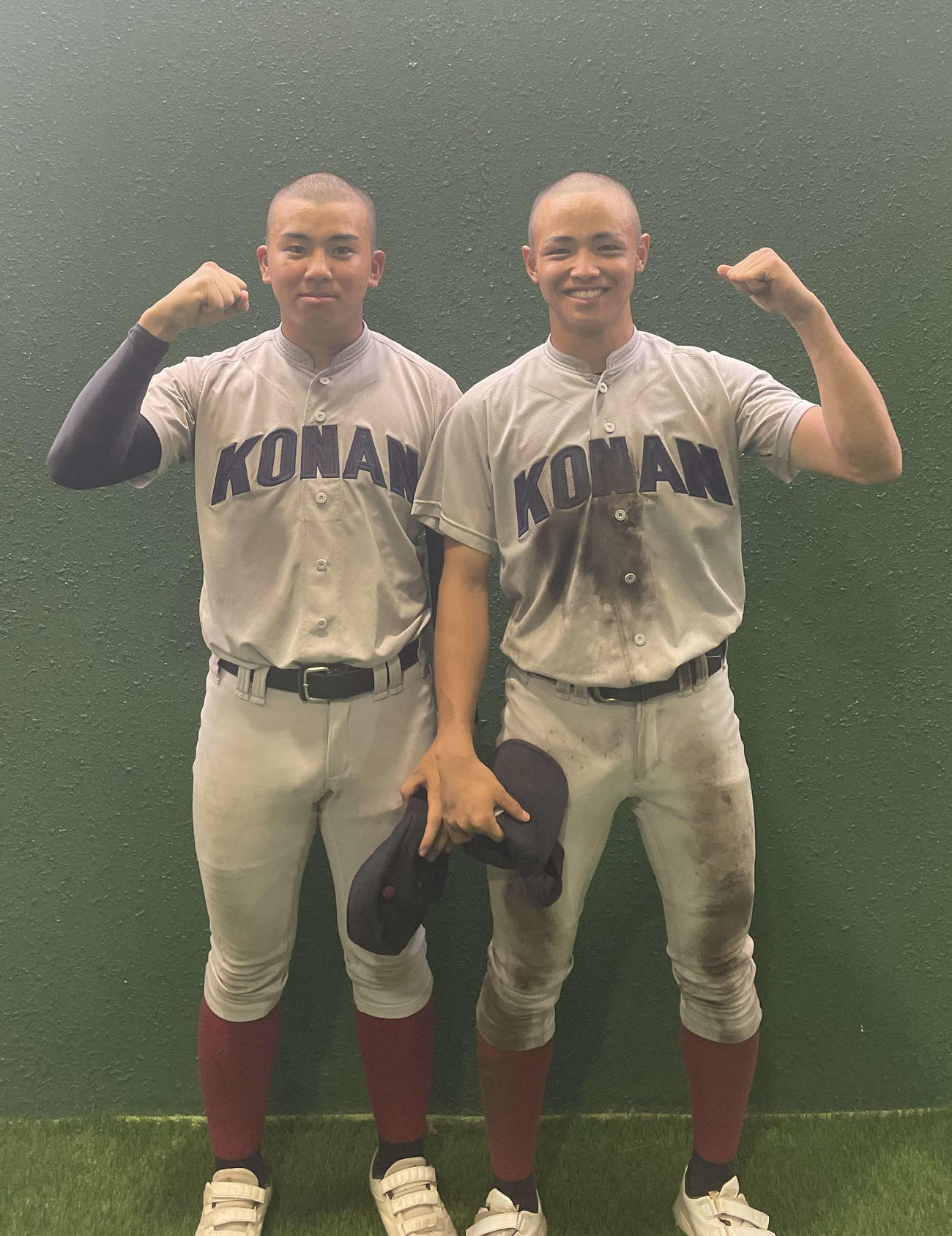 長田対甲南　最後までチームを引っ張った行吉（左）と野田（撮影・岡崎空日南太）