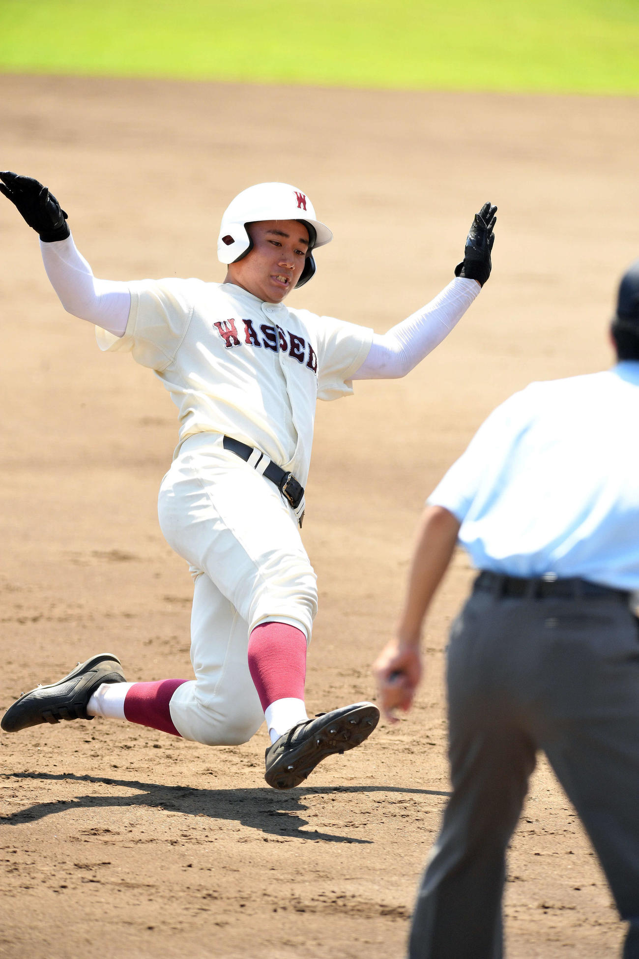 佼成学園対早実　1回裏早実2死一、二塁、辻村の適時打から三進する一走清宮（撮影・滝沢徹郎）