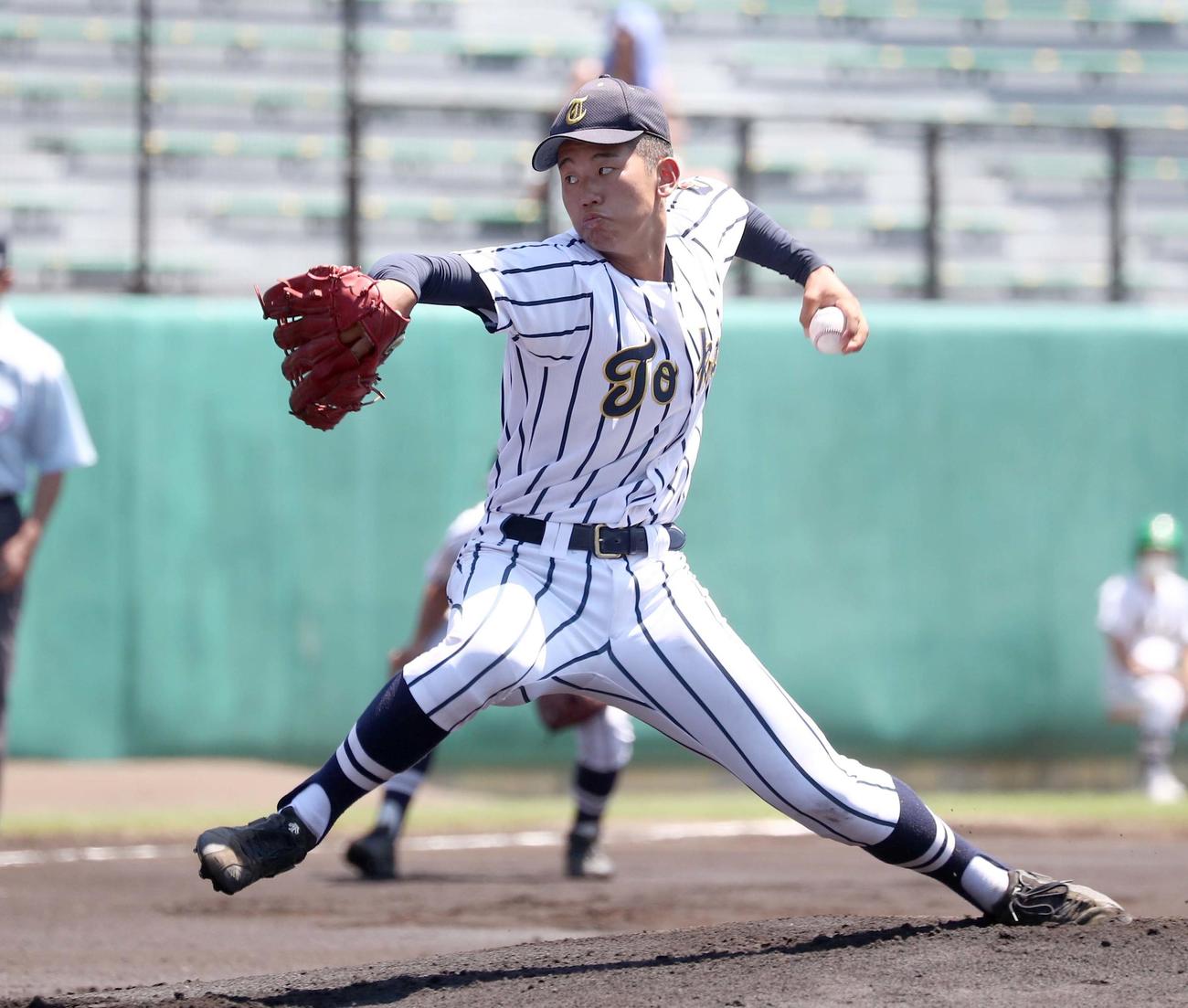 小樽双葉対東海大札幌　7回12奪三振の好投を見せる東海大札幌の門別（撮影・黒川智章）