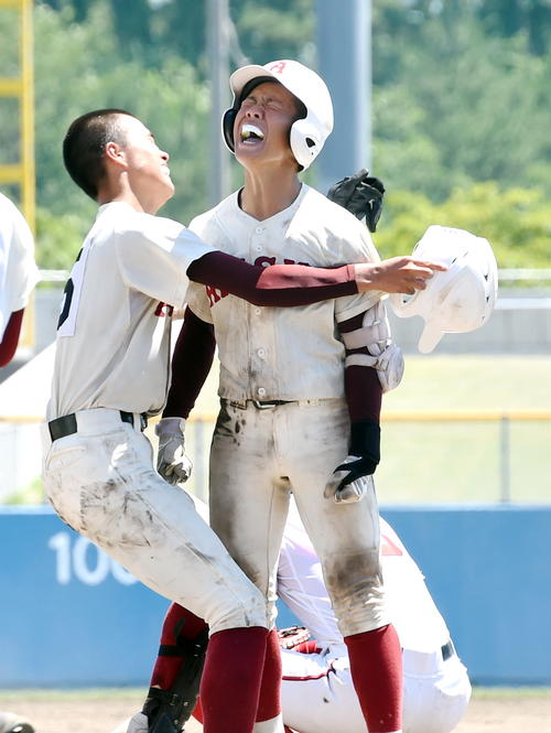 秋田商２年連続４強 児玉一波が人生初のサヨナラ打 秋田 高校野球夏の地方大会 日刊スポーツ