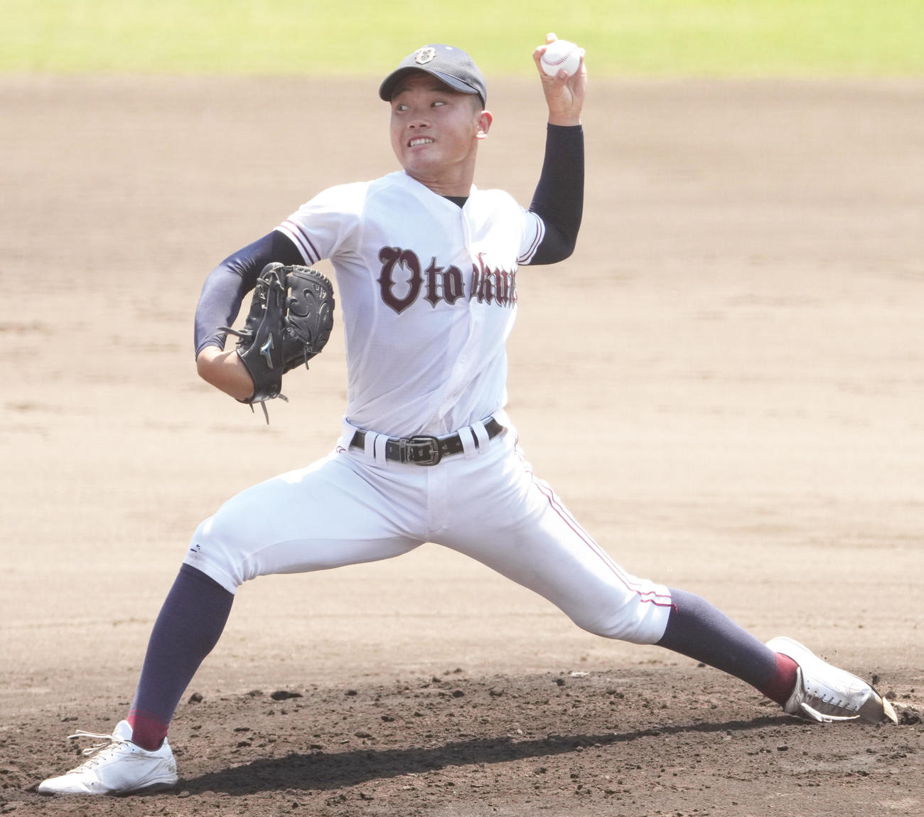 京都大会4回戦　乙訓対同志社　先発し好投をみせた乙訓・石田連己投手（撮影・清水貴仁）