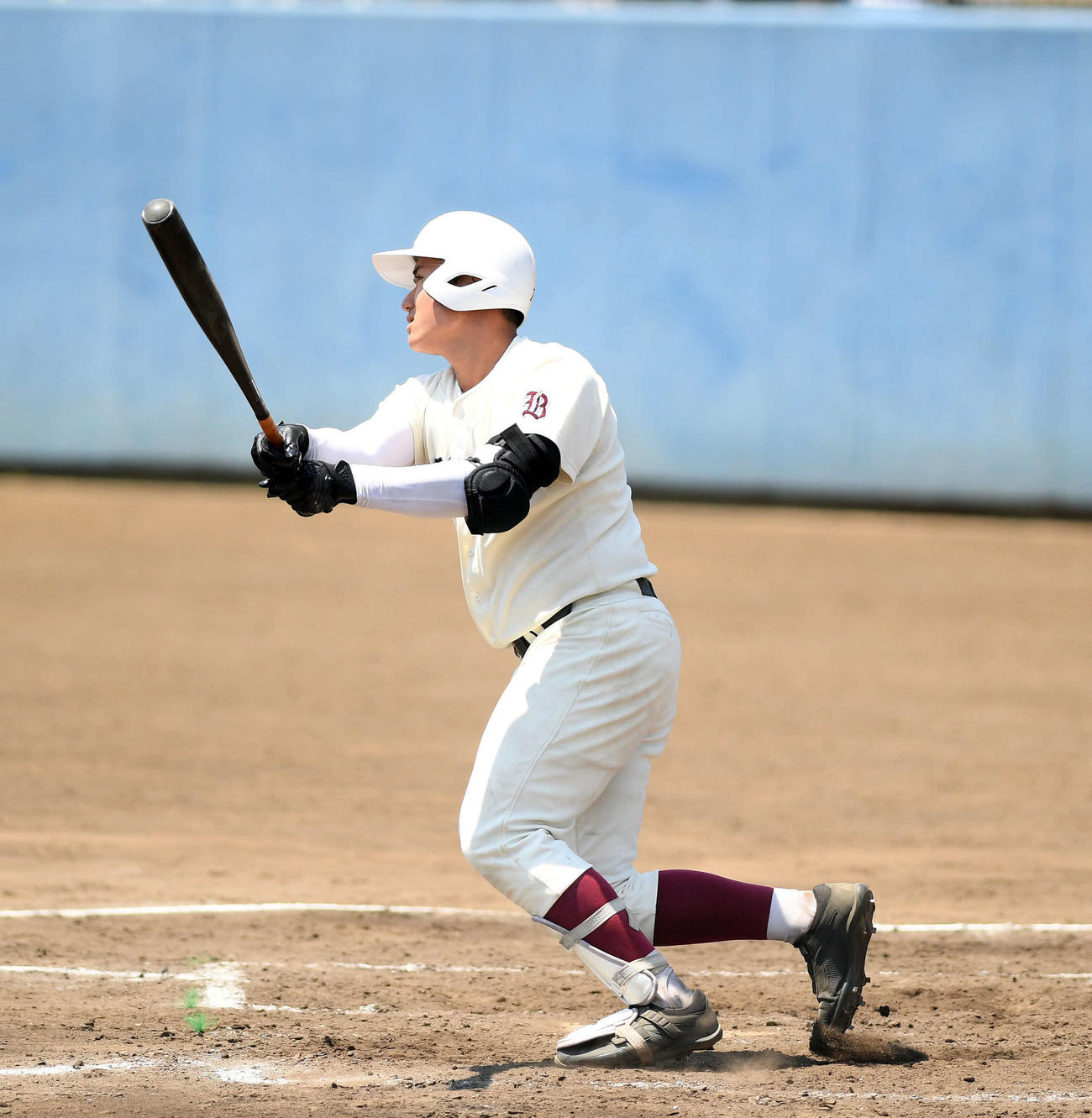 福生対早実　3回裏早実1死満塁、清宮は左中間へ走者一掃の適時打三塁打を放つ（撮影・滝沢徹郎）