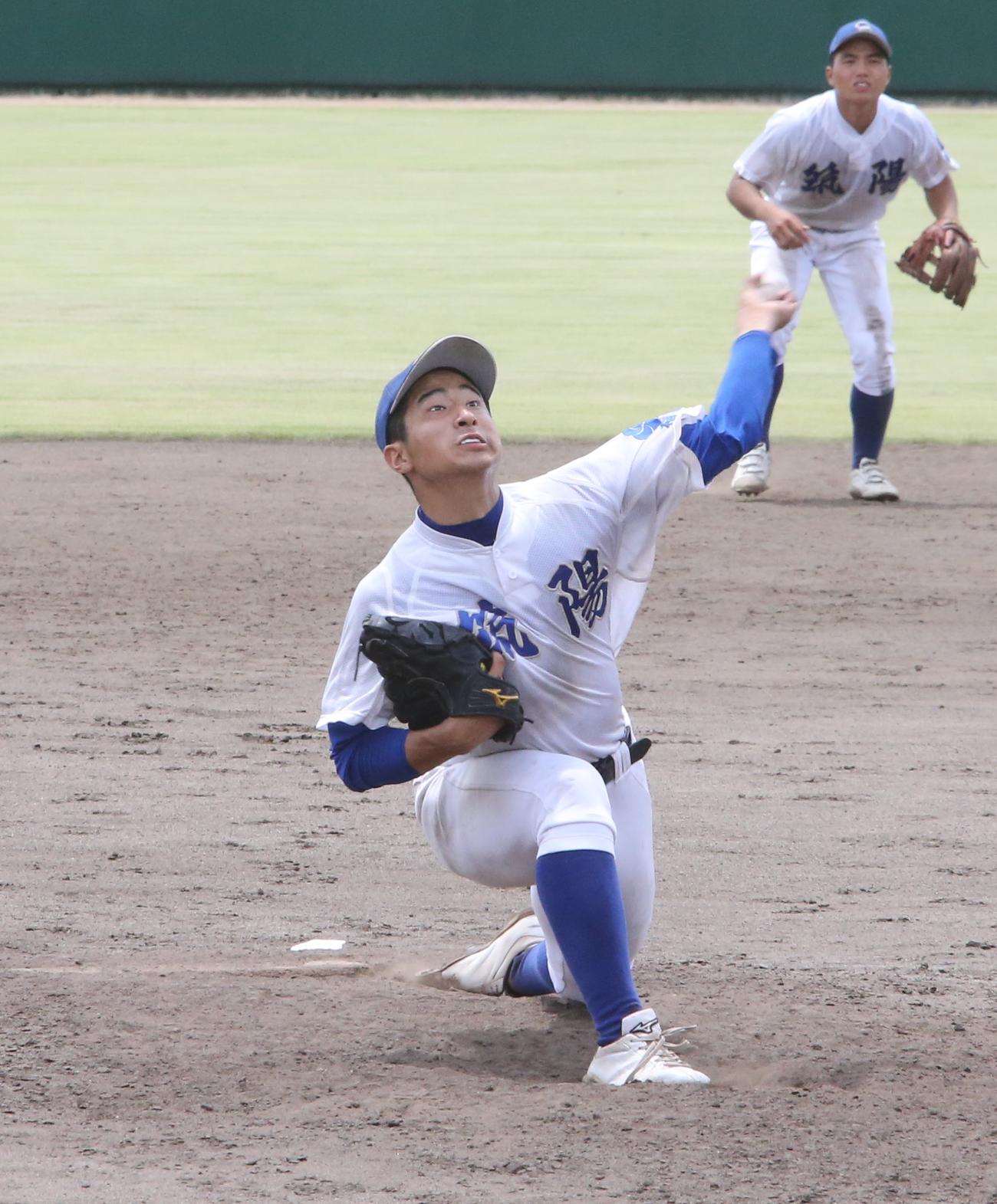 福岡大大濠戦で完封勝利を挙げた筑陽学園・藤田和揮（撮影・菊川光一）