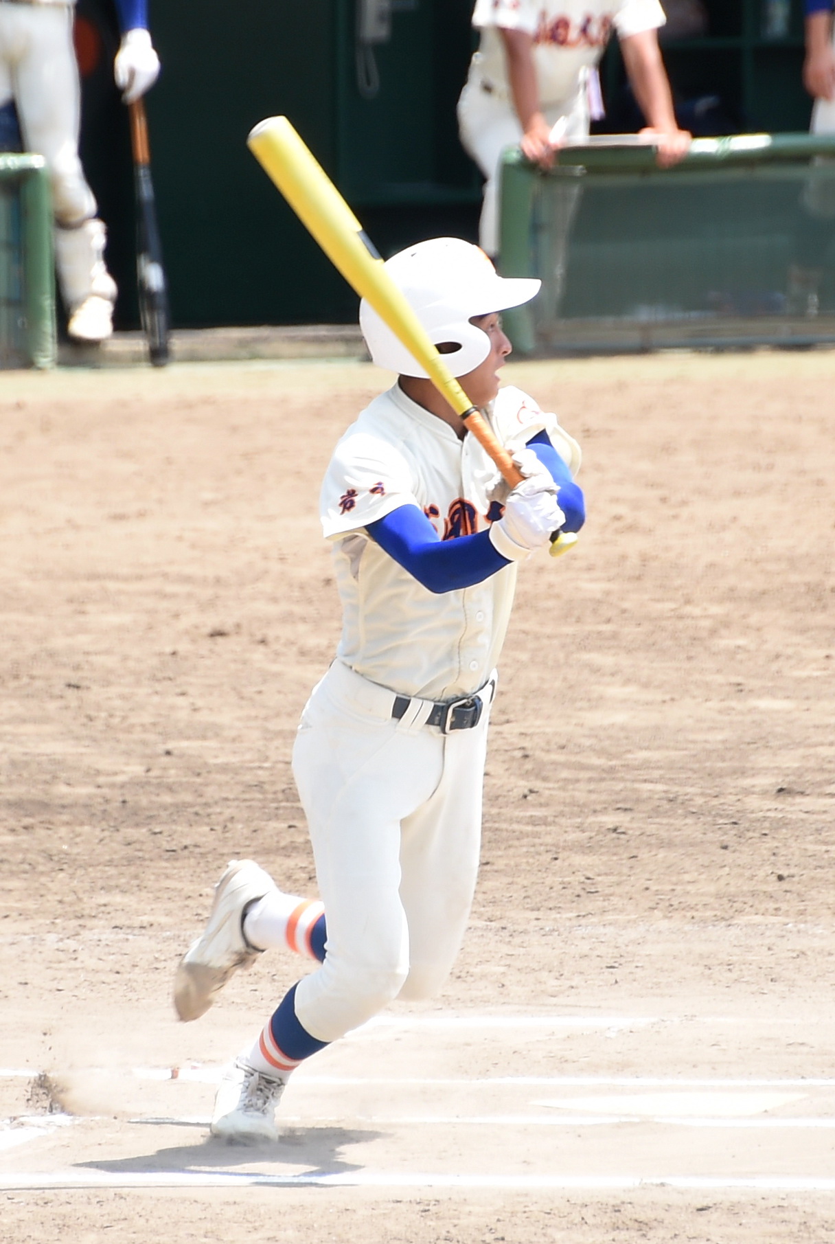 盛岡大付対花巻東　6回表盛岡大付無死二塁、勝ち越しの適時打を放つ佐々木（撮影・山田愛斗）
