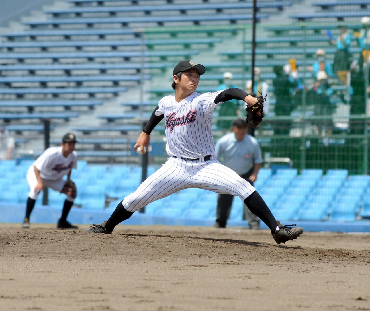 10安打を浴びたが、2失点完投を果たした磐田東・冨田