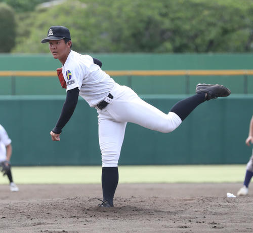 真颯館が決勝進出 松本翔２失点完投 コントロールと質を意識 福岡 高校野球夏の地方大会 日刊スポーツ