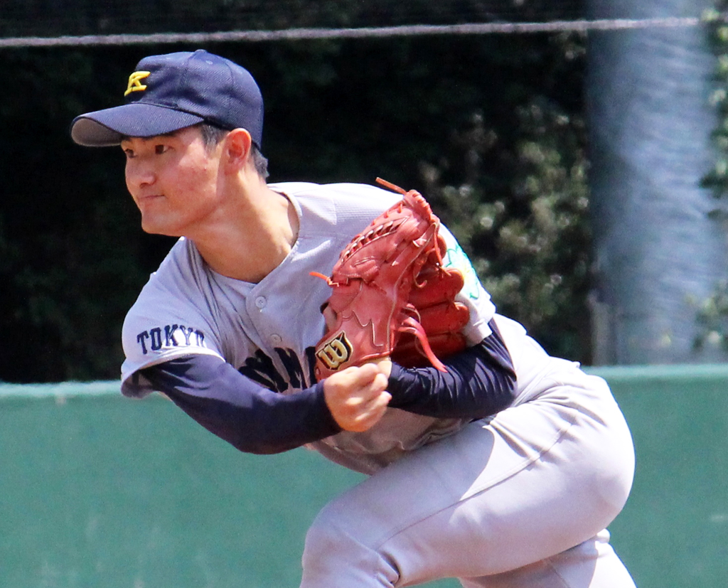文京戦に先発し8回5失点の小山台・木暮（撮影・古川真弥）