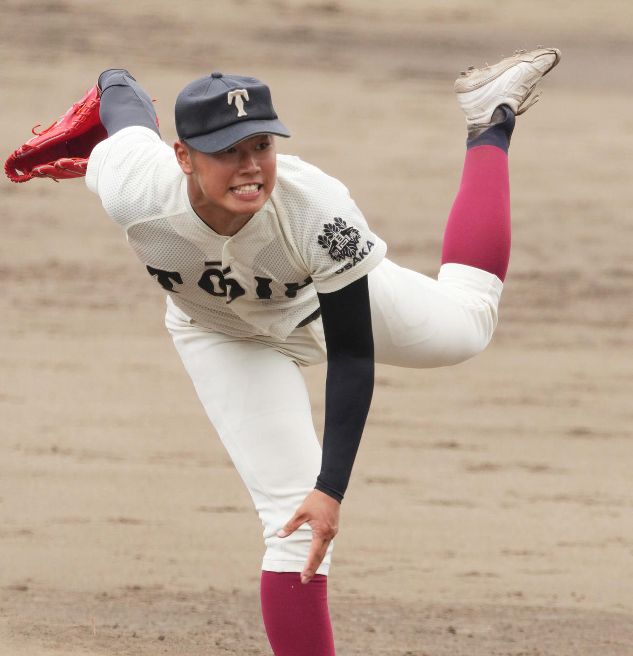 大阪大会5回戦　近大付対大阪桐蔭　先発し6回1失点と好投する大阪桐蔭・松浦慶斗投手（撮影・清水貴仁）