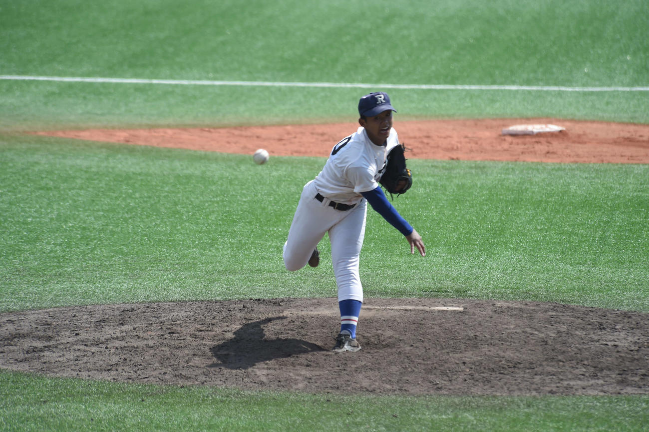 先発し9回1失点で完投した履正社・金沢祐太投手（3年）