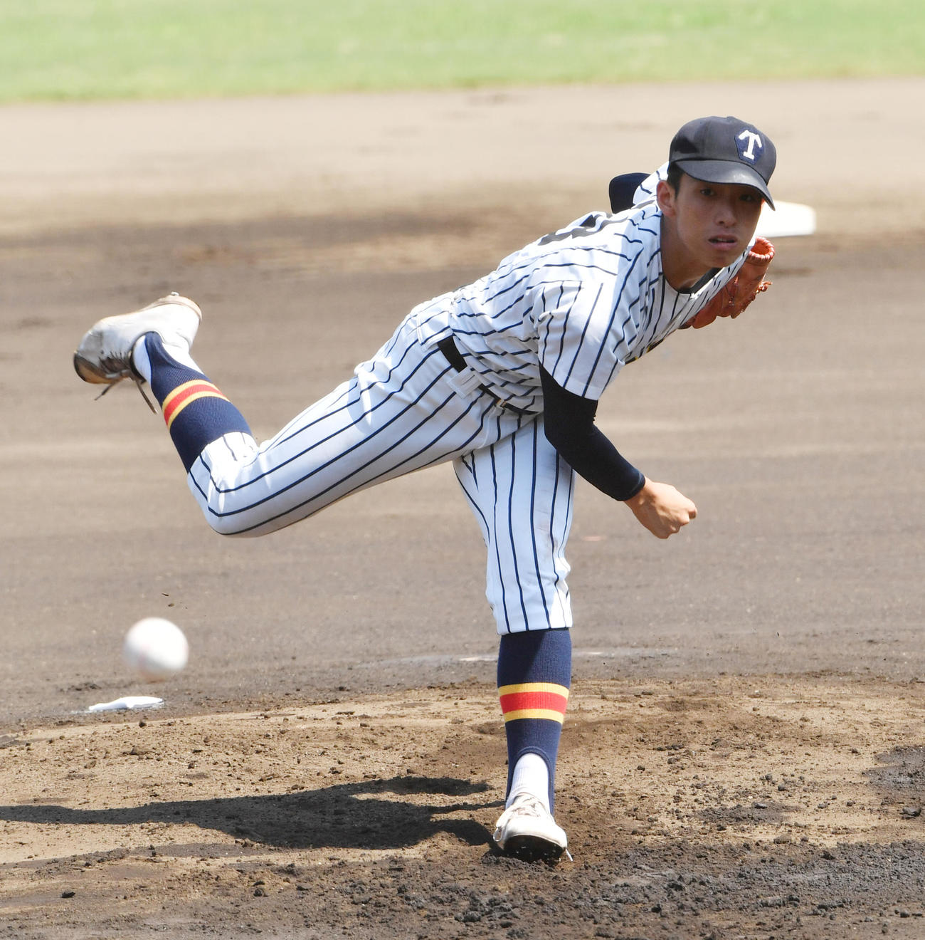 先発した帝京・高橋蒼（撮影・柴田隆二）