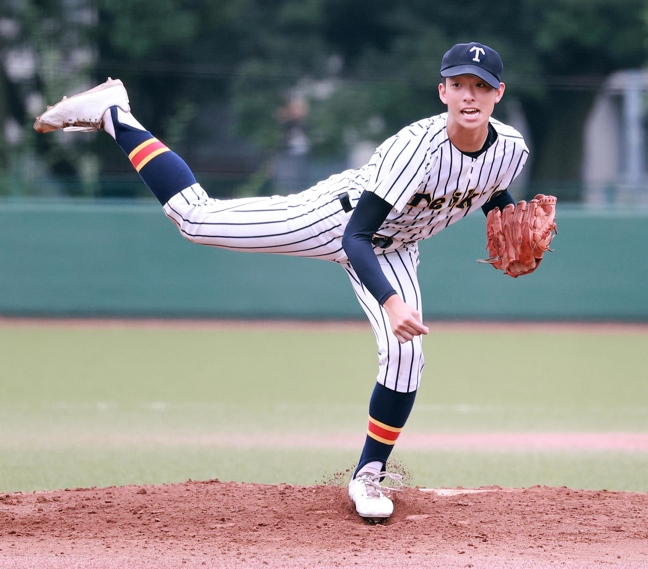 東亜学園対帝京　力投する帝京先発の高橋蒼（撮影・浅見桂子）