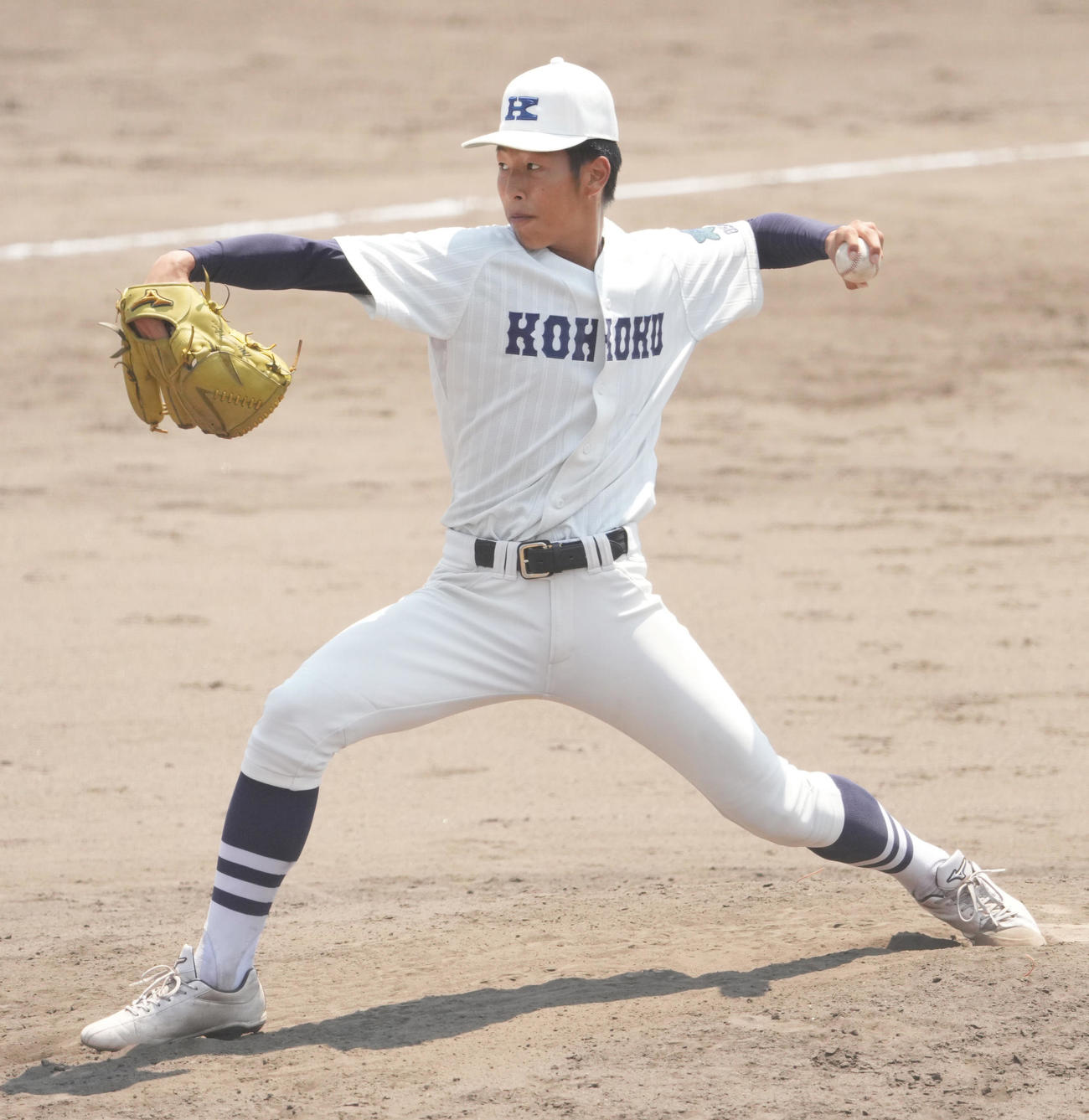 サヨナラ勝ちに結びつけた興国・大江遼也（撮影・清水貴仁）