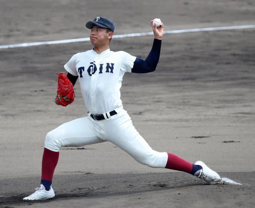 興国対大阪桐蔭　興国戦に先発する松浦（撮影・加藤哉）
