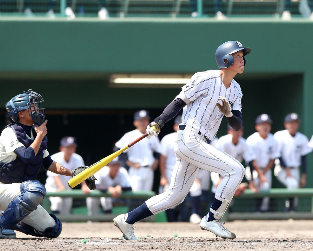 祇園北対広島新庄　4回裏広島新庄2死二塁、花田は右適時二塁打を放つ（撮影・上山淳一）