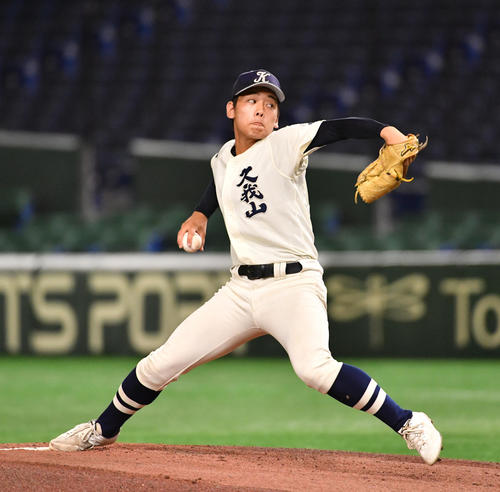 国学院久我山対東海大菅生　先発した国学院久我山・高橋（撮影・柴田隆二）