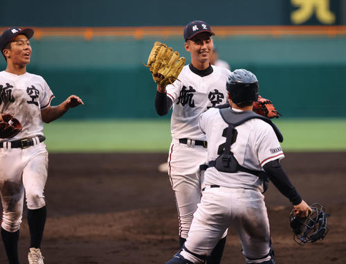 甲子園 日本航空ヴァデルナが大会初完封もピンチの連続 反省点が多い 高校野球夏の甲子園写真ニュース 日刊スポーツ 甲子園 日本航空ヴァデルナが大会初完封もピンチの連続 反省点が多い 高校野球夏の甲子園写真ニュース 日刊スポーツ
