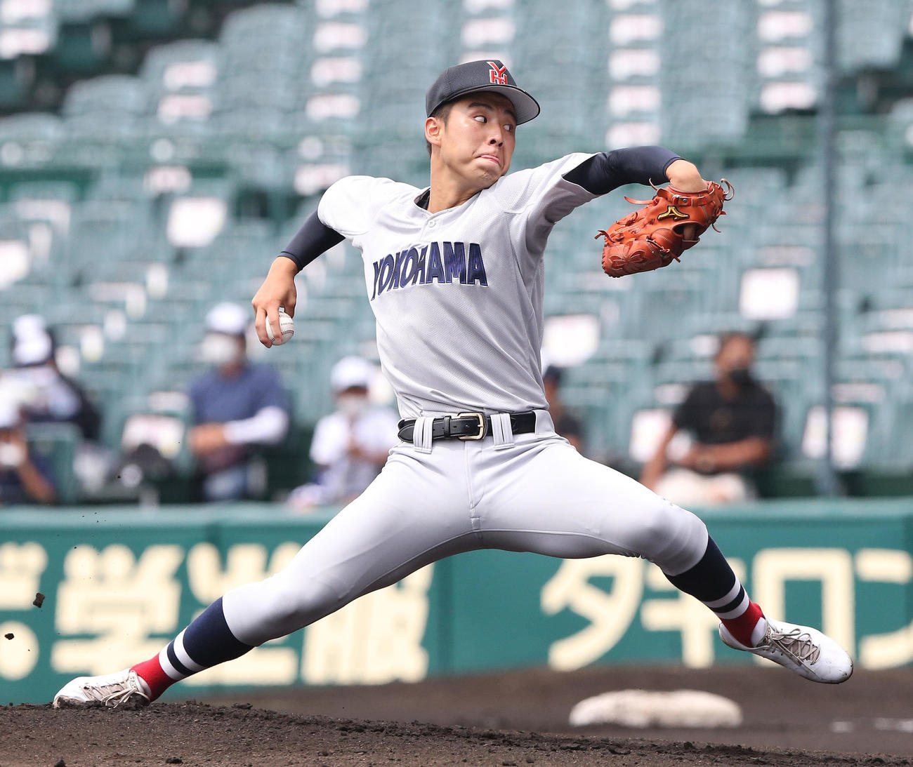 広島新庄対横浜　横浜先発の宮田（撮影・宇治久裕）