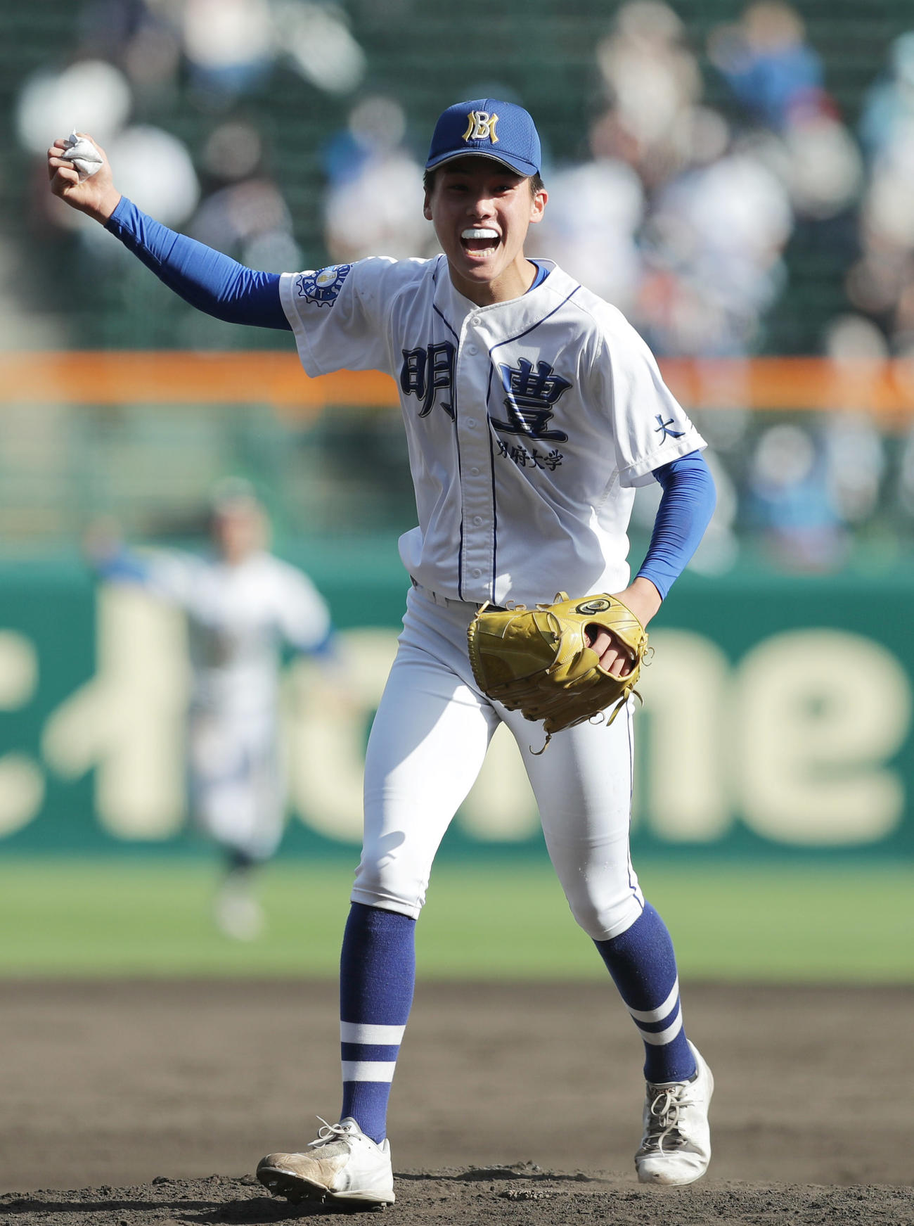 明豊ユニフォーム評判 明豊高校野球部ユニフォーム Tシャツは販売され